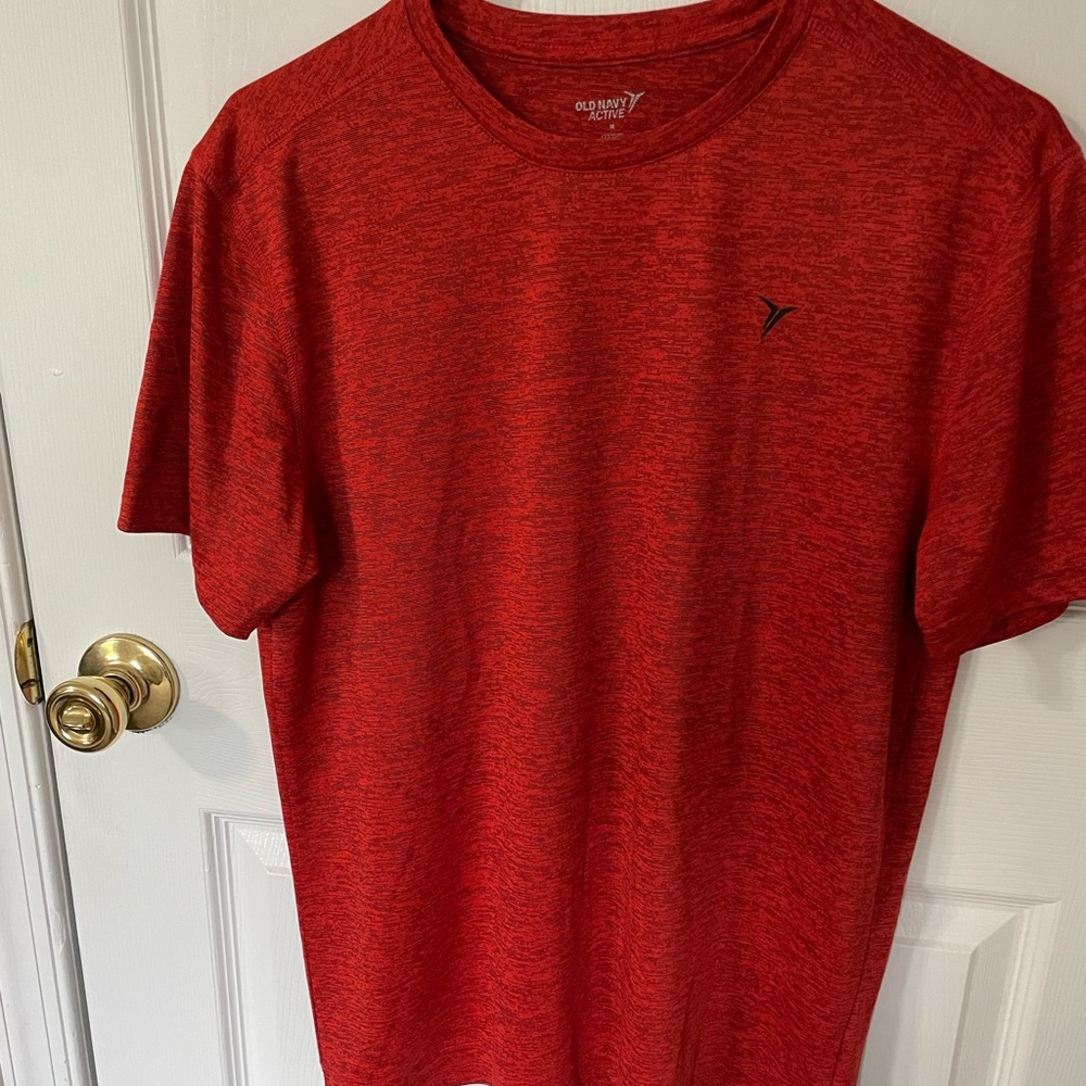 Red Old Navy Athletic Short Sleeved Men's Shirt